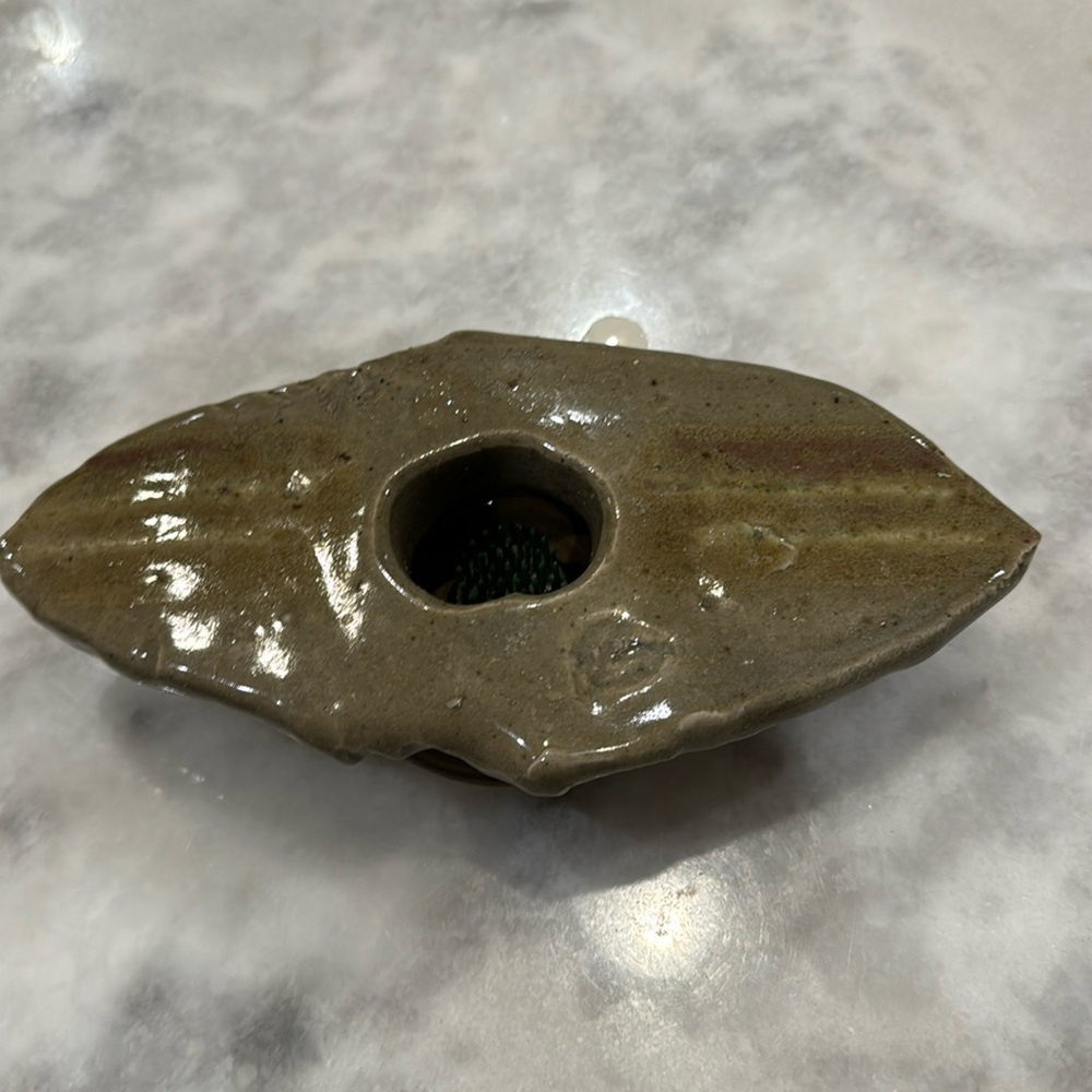 Steinwelder flower pottery frog